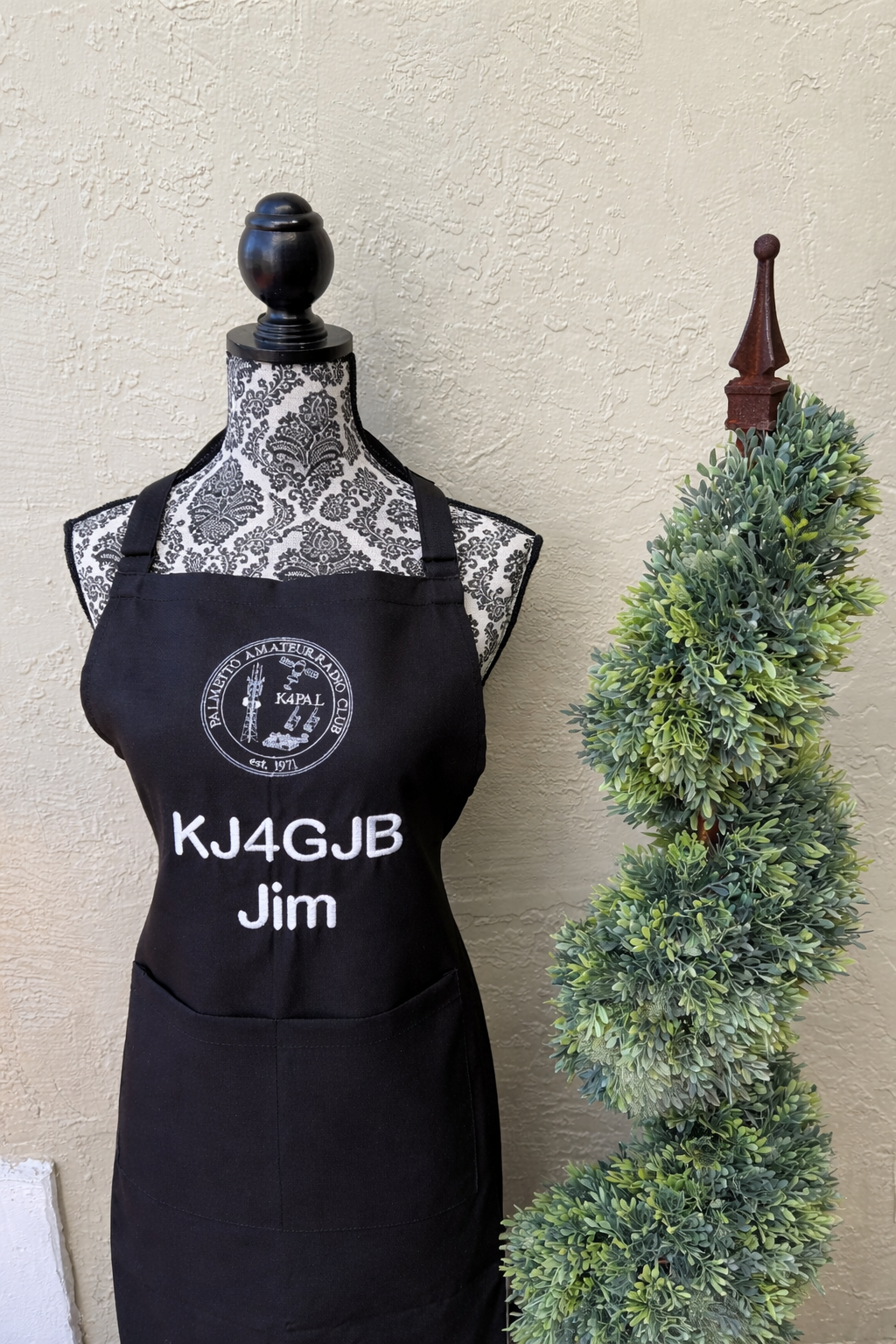 Embroidered Aprons with pocket